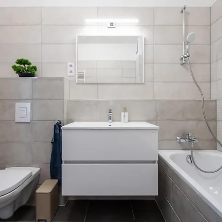 Corvin 5 Stars Luxury With Free Parking Apartamento *