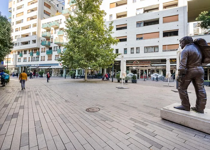 Corvin 5 Stars Luxury With Free Parking * Budapest