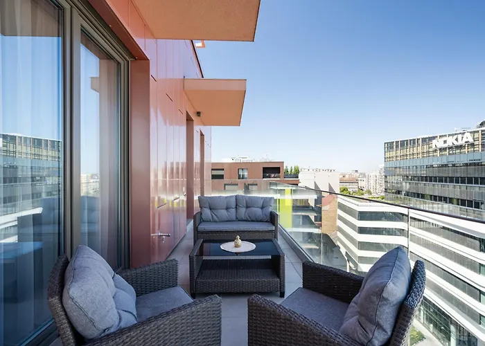 Corvin 5 Stars Luxury With Free Parking *