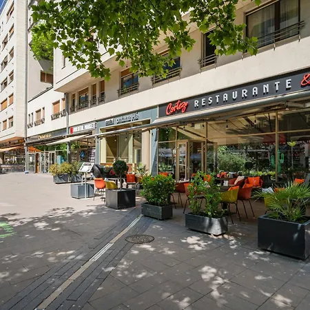 Daire Corvin 5 Stars Luxury With Free Parking Budapeşte