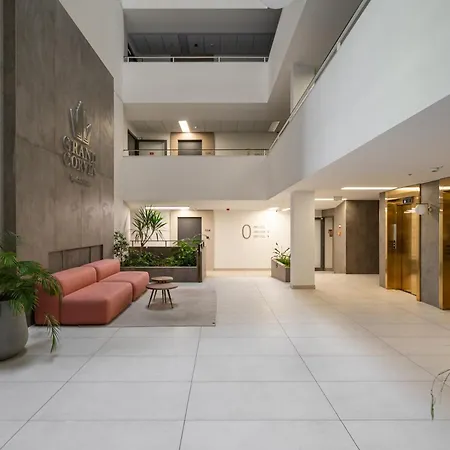 Corvin 5 Stars Luxury With Free Parking Apartmán *